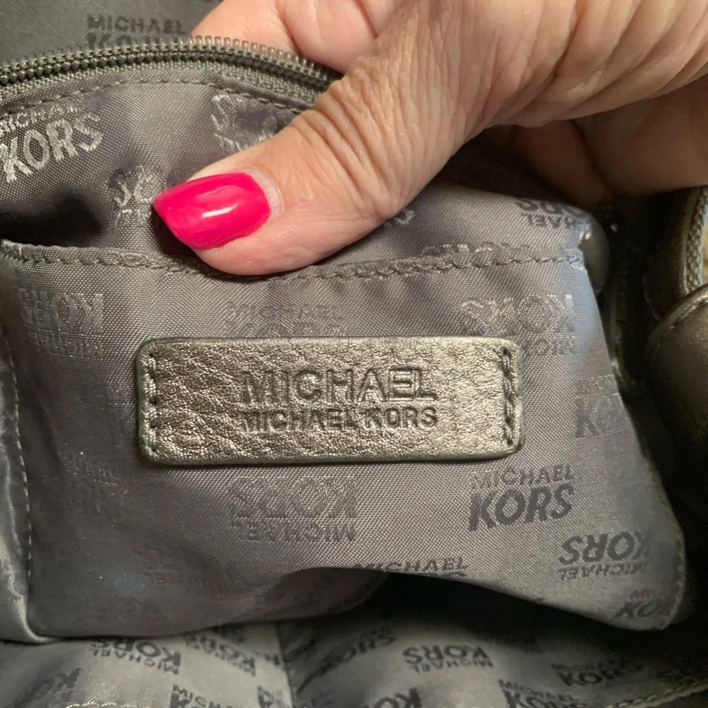 Michael Kors Monogram Gray Canvas Jet Set Handbag